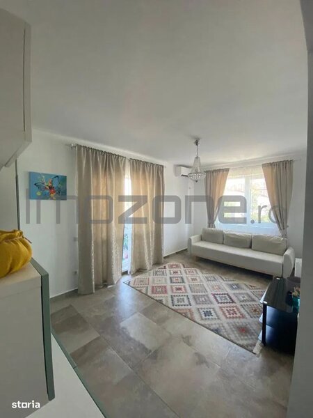 Trei camere langa Policlinica, zona de case, loc parcare